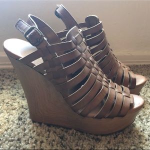 Brown wedges